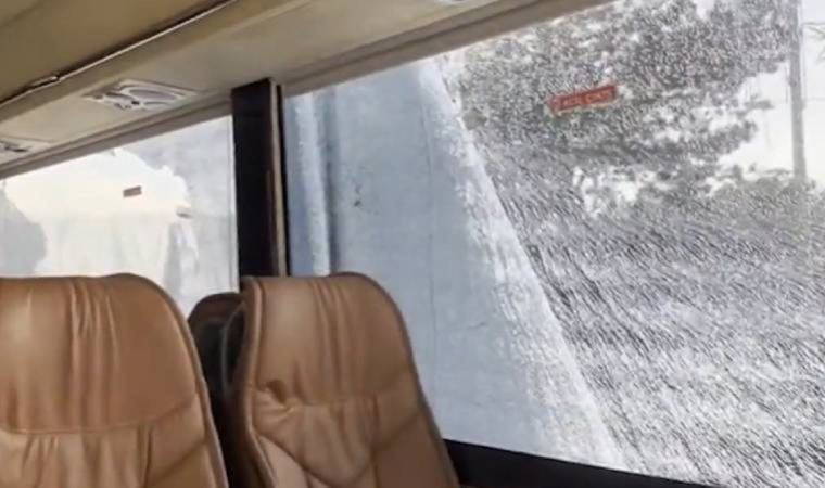 İşte İmamoğlu'nun otobüsünün taşlandığı o an!