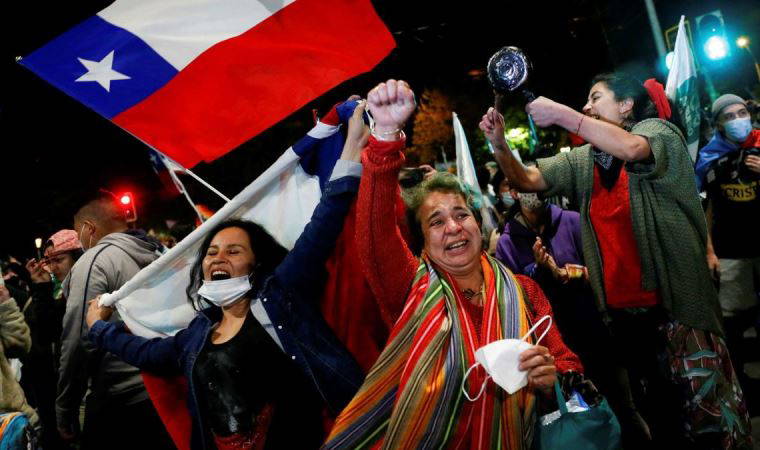 Şili'de halk sandık başına gitti: Sağ koalisyon çoğunluğu elde etti