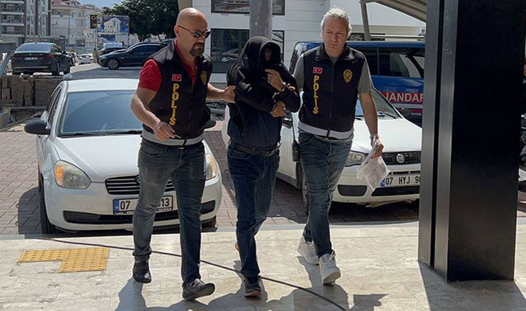 Alanya'da vahşet! Annesini öldürüp gardıroba saklamış!