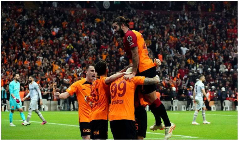 Galatasaray evindeki yenilmezliğini 15’e çıkardı
