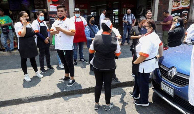 Meksika’da yanlış deprem alarmı halkı sokağa döktü