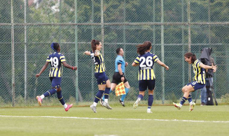 Kadın Futbol Süper Ligi'nde şampiyon belli oluyor!