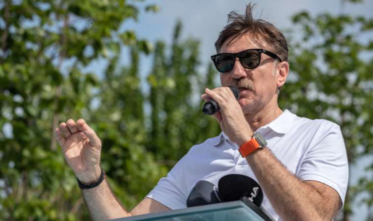 AKP'li başkan muhtarı şikâyet etti