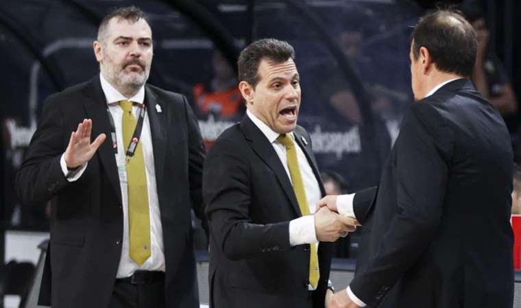 Dimitris Itoudis gelecek sezonu işaret etti