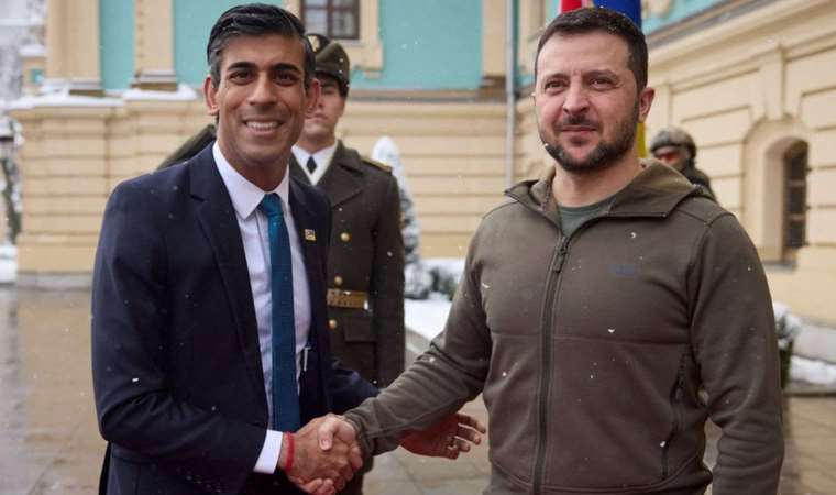 İngiltere'den Ukrayna'ya insani yardım