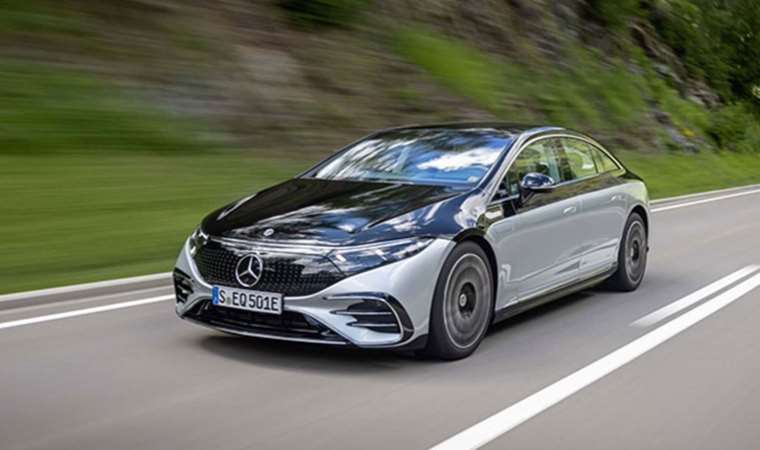 Mercedes'ten Tesla'ya otonom sürüş çalımı