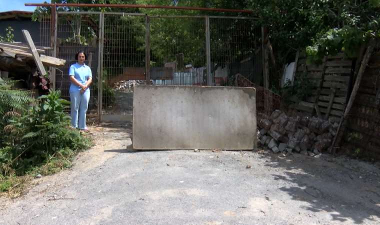 Şiddet gören kadın evinin önüne barikat kurdu: 'Bu son röportajım olmasın!'