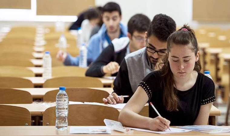 ÖSYM Başkanı duyurdu: YKS'ye başvuran en genç aday 15, en yaşlı aday 89 yaşında!