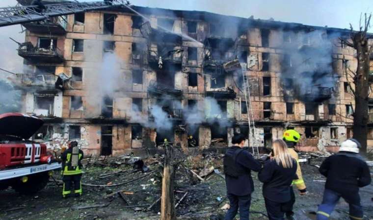 Rusya, Zelenski’nin memleketini vurdu: 3 ölü, 25 yaralı