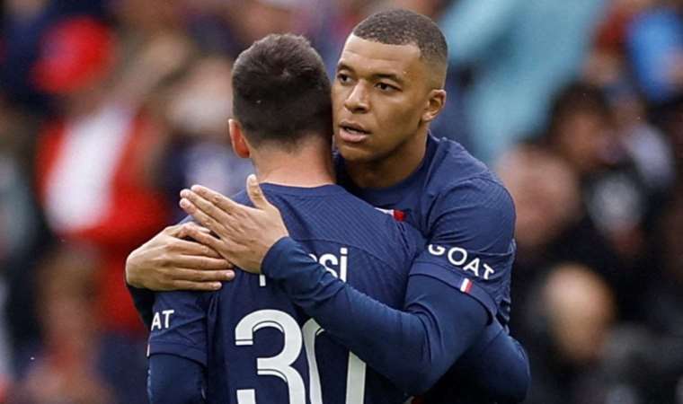 Kylian Mbappe'den ayrılık iddialarına yanıt