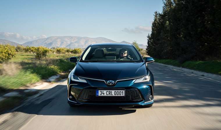 Toyota'da kur etkisini gösterdi: Fiyat listesi açıklandı