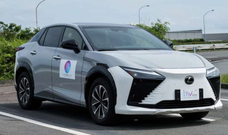 Toyota'nın katı hal pili ile çalışan elektrikli aracı için tarih