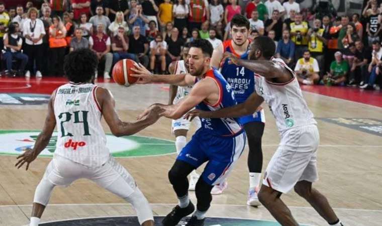 Anadolu Efes, şampiyonluğunu ilan etti!