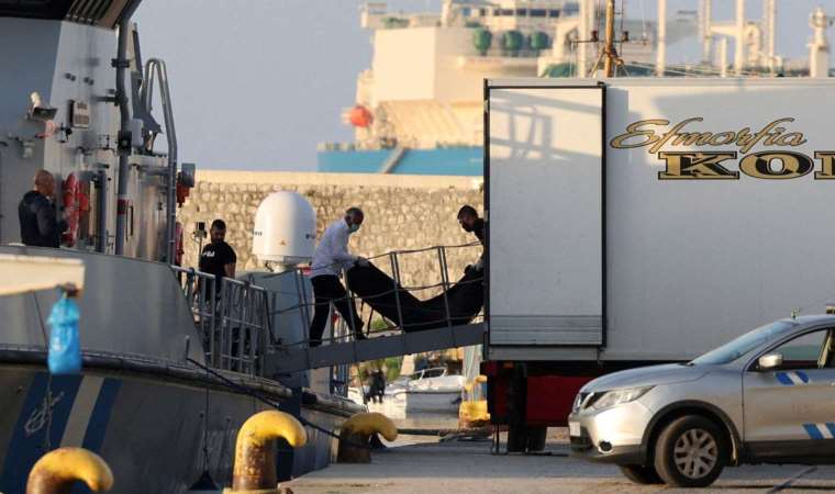 BBC, tekne faciasıyla ilgili Yunan yetkililerin şüpheli ifadelerini tespit etti