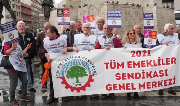 Emekliler Ankara’da eylem yaptı: 'Derhal seyyanen ek zam yapılmalı'