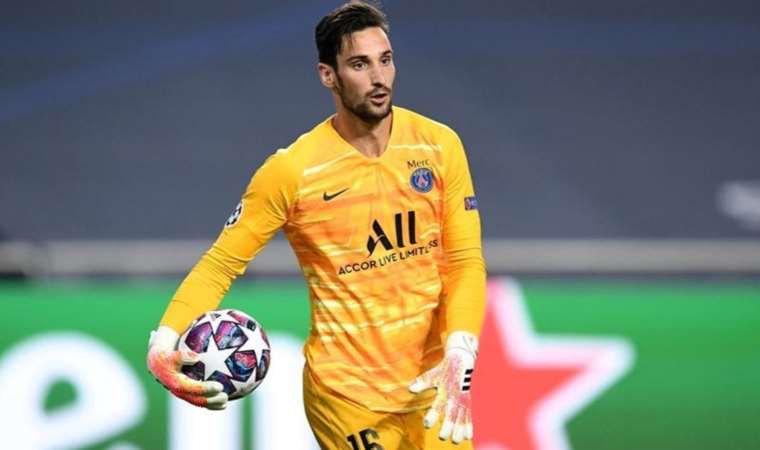 PSG kalecisi Sergio Rico'dan iyi haber!