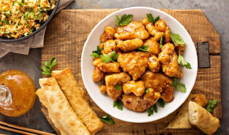 Uzak doğu mutfağından, tatlı ekşi soslu tavuk tarifi…