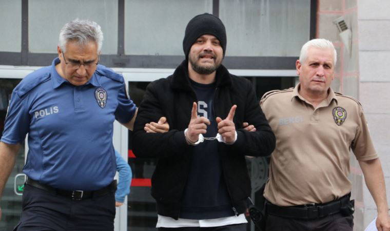 Eskişehir'de erkek şiddeti: Bir kadın, eski sevgilisi tarafından 12 yerinden bıçaklandı!