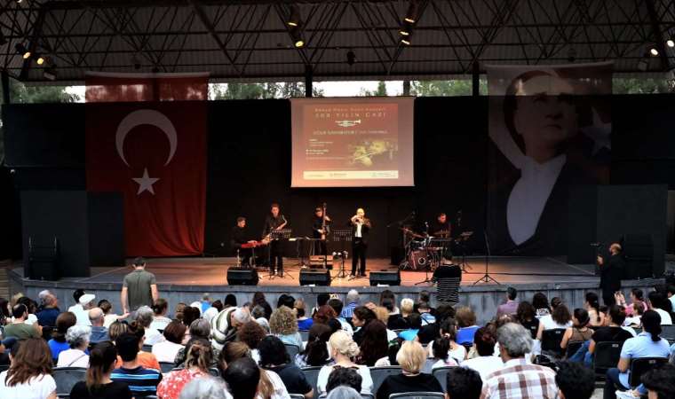 “100 Yılın Cazı” sanatseverlerle buluştu
