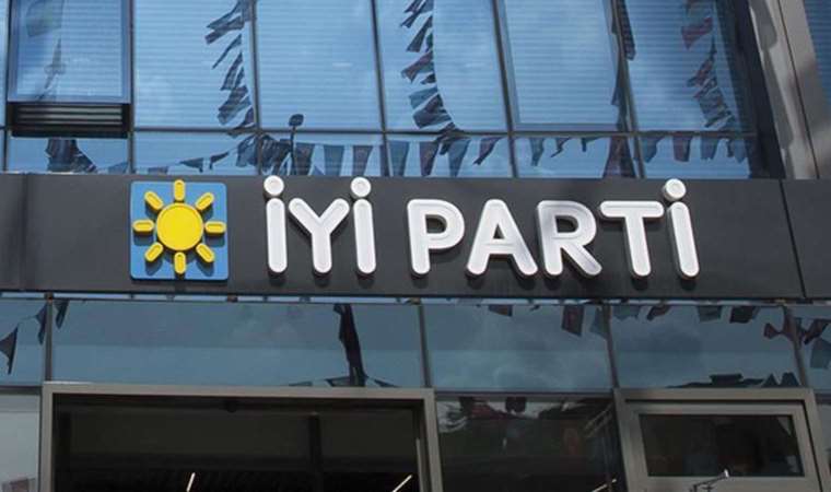 Rozetini Meral Akşener takmıştı... İYİ Partili Murat Keçeciler istifa etti