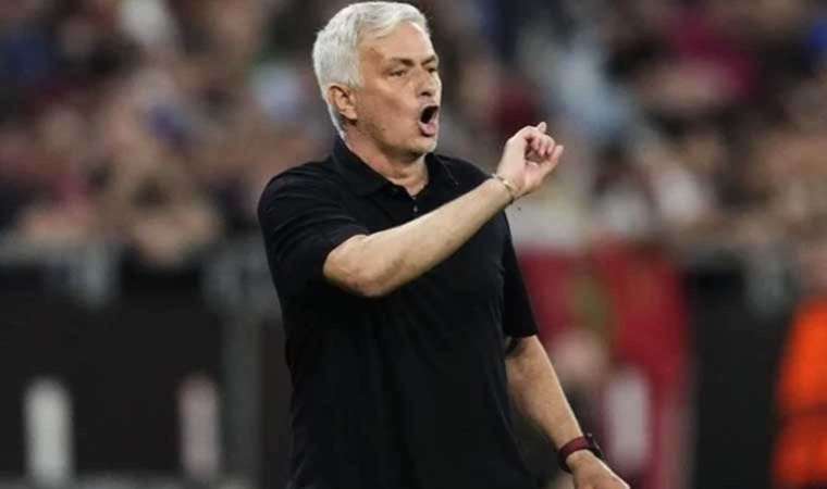 Jose Mourinho'ya 4 maç men cezası!