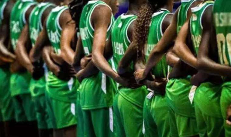 FIBA'dan genç basketbolculara önlem