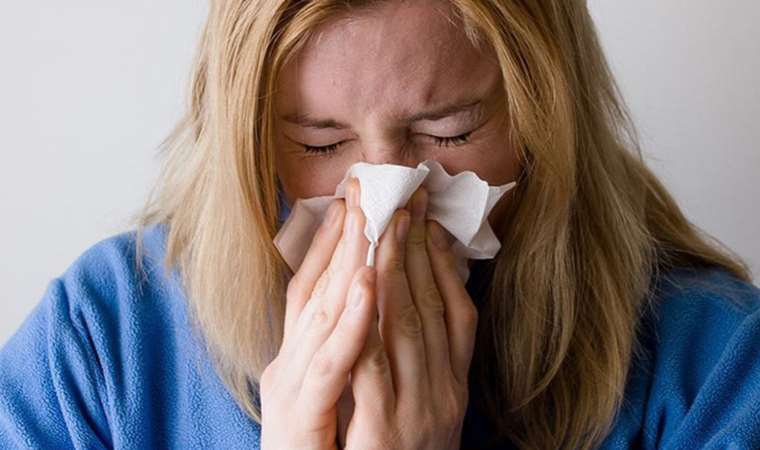 KBB Uzmanı Op. Dr. Özer: 'Alerjik rinit kesinlikle kendi kendine geçmez'