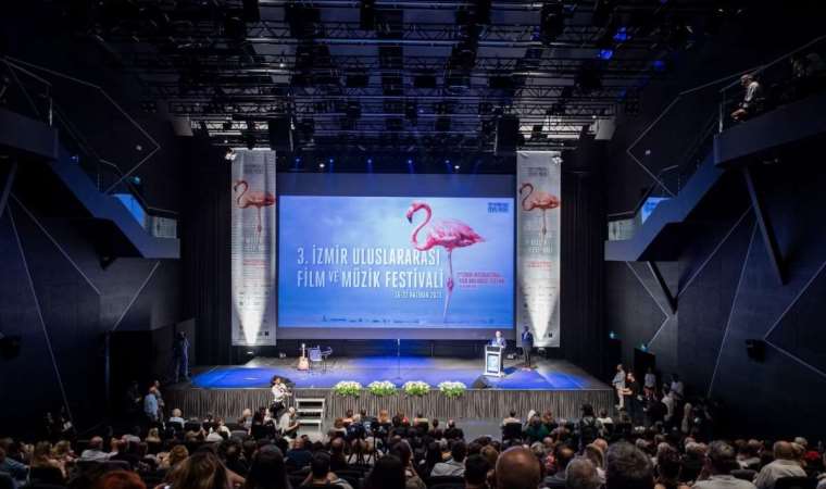 İzmir Uluslararası Film ve Müzik Festivali’nde Kristal Flamingo’lar sahiplerini buldu