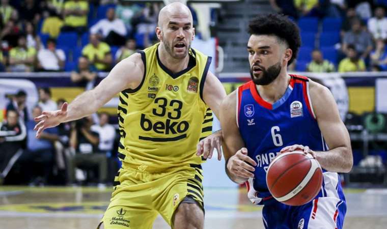 Anadolu Efes'ten Elijah Bryant'a yeni sözleşme!