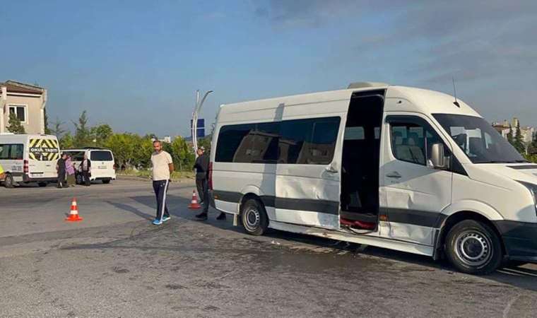 Kocaeli'de işçi servisleri çarpıştı: 4 kişi yaralandı!