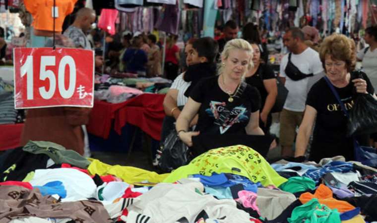 Edirne'ye alışverişe gelen Bulgarlar, fiyatları yüksek buluyor