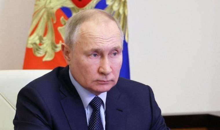 Putin 'sıkıyönetim' yasasını imzaladı: 'İhlali halinde...'