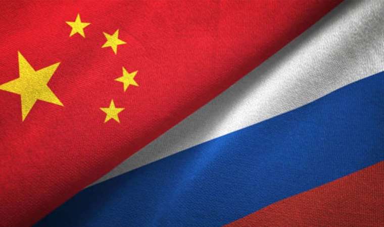 Sessizliğini koruyordu...