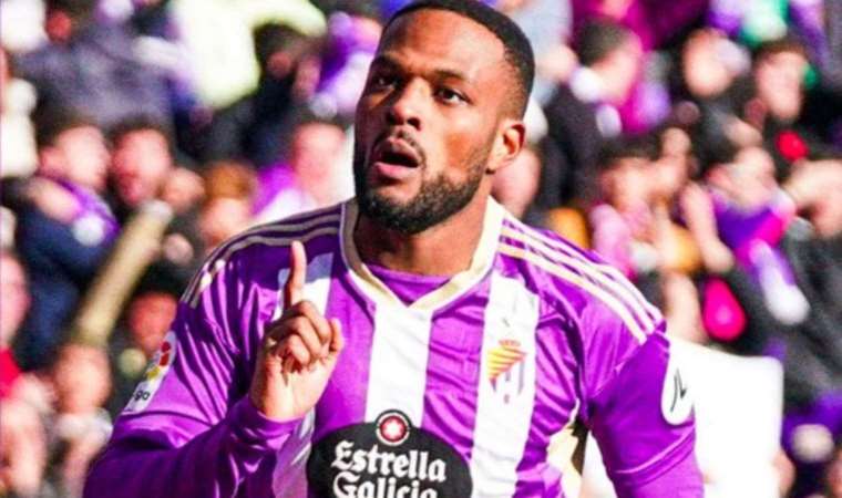 Real Valladolid'den Cyle Larin kararı!