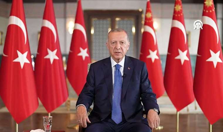 Cumhurbaşkanı Erdoğan'dan Kurban Bayramı mesajı: Ana gündemi deprem!