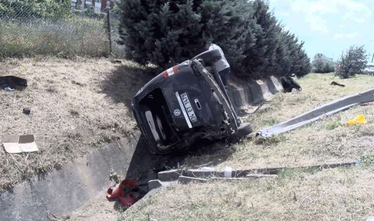 Esenyurt'ta mezarlık ziyaretine giden aile kaza yaptı: 1'i ağır 6 yaralı!