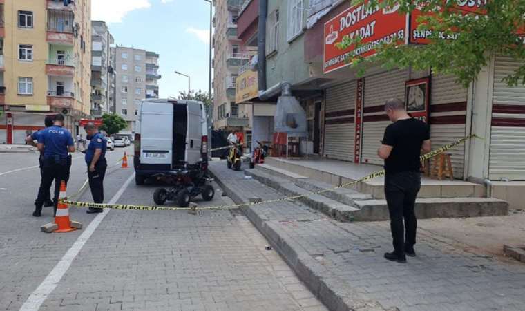 Diyarbakır'da 'yan baktın' kavgası: Çok sayıda yaralı!