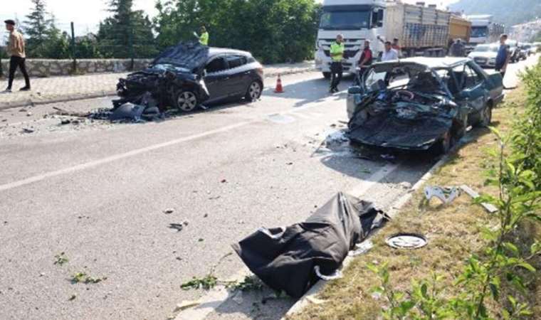 Isparta'da feci kaza: 1 ölü, çok sayıda yaralı!