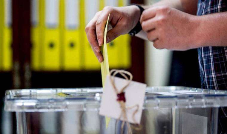 Kulisler bayramda hareketlendi, yerel seçim süreci sürprizlere gebe: Yeni ittifak senaryoları