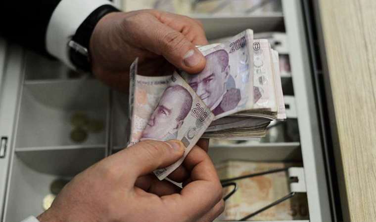 Emeklilerden taban aylıklara asgari ücret seviyesi talebi