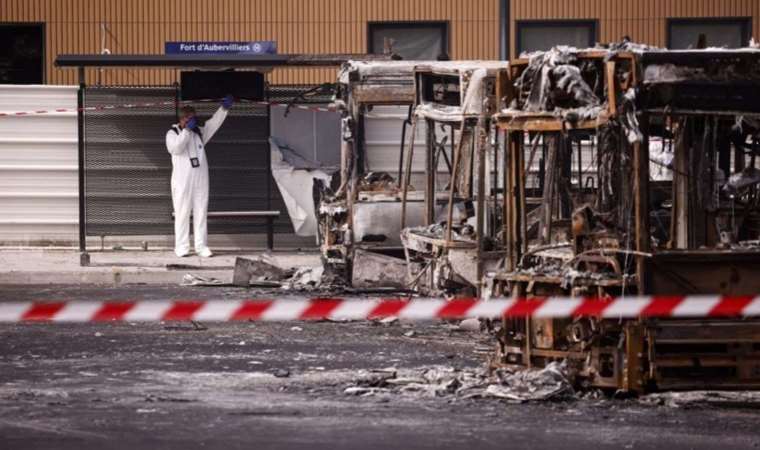 Fransa Başbakanı Borne’dan OHAL yorumu: 'Tüm seçenekleri değerlendiriyoruz'