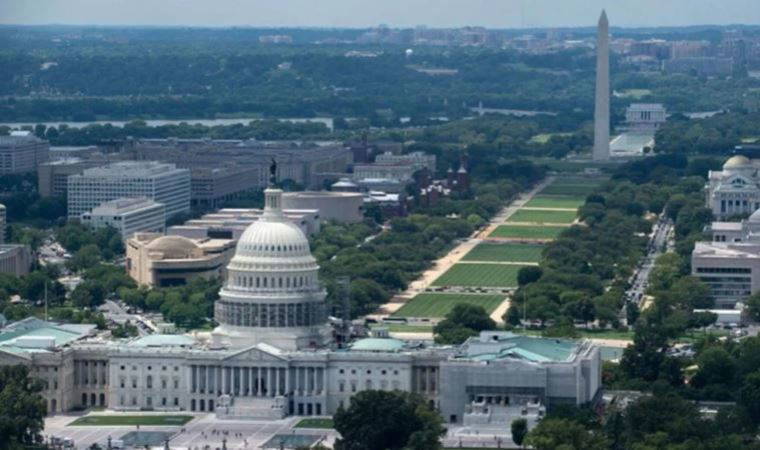 Washington DC’de uçuşa yasak bölgeyi ihlal eden uçak düştü
