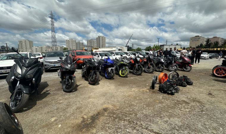 İstanbul'da 'çalıntı motosiklet' operasyonu: Mağdurlar motosikletlerine kavuştu