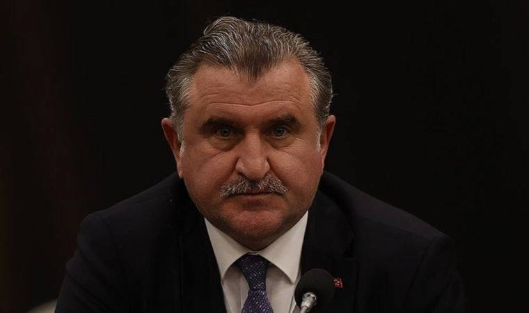 Yeni Gençlik ve Spor Bakanı Osman Aşkın Bak kimdir ?  Osman Aşkın Bak kaç yaşında, nereli?  Osman Aşkın Bak hangi görevlerde bulundu?