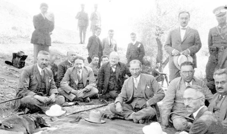 Işık Kansu, fotoğraf sergisiyle Ankaralılarla buluşacak: ‘Fotoğraflarla Cumhuriyet Kurucuları’