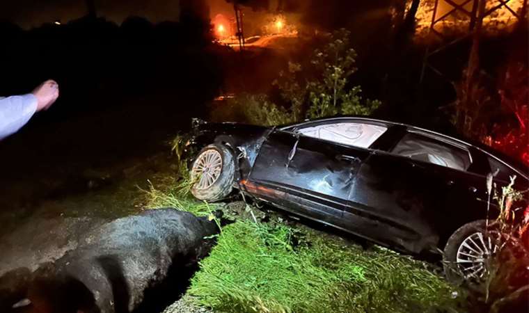 AK Parti Grup Başkanvekili Yenişehirlioğlu ve oğlu Afyonkarahisar'da trafik kazasında yaralandı