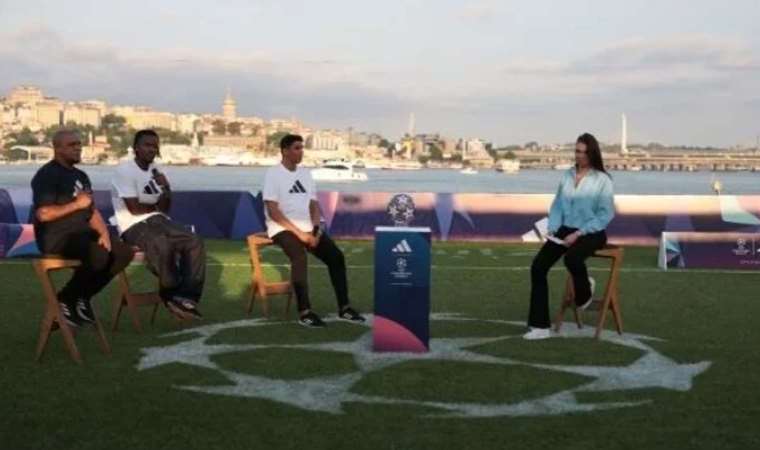 Roberto Carlos, Jardel ve Batshuayi, Champions Island'ın açılışını yaptı