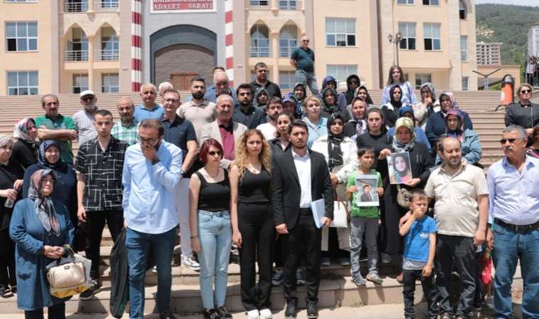 Kahramanmaraş'ta depremzedeler sorumluların bulunması için suç duyurusunda bulundu