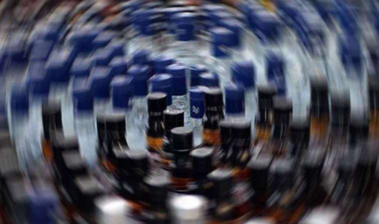 Polisten 13 bin şişelik sahte içki operasyonu