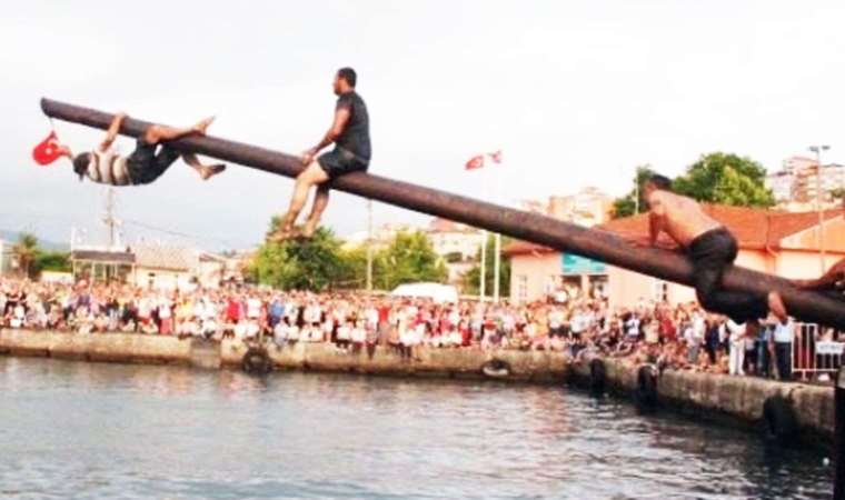 Yağlı direk yasaklandı! Belediye Başkanı'ndan tepki